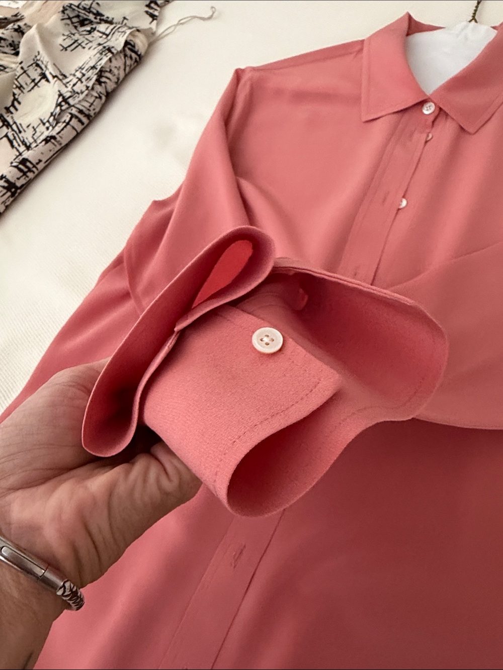 Everlane đ¸ Clean Silk Relaxed Shirt â˘Pink ⢠Size 2 - Picture 12 of 13